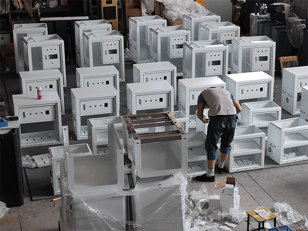 機柜、機箱